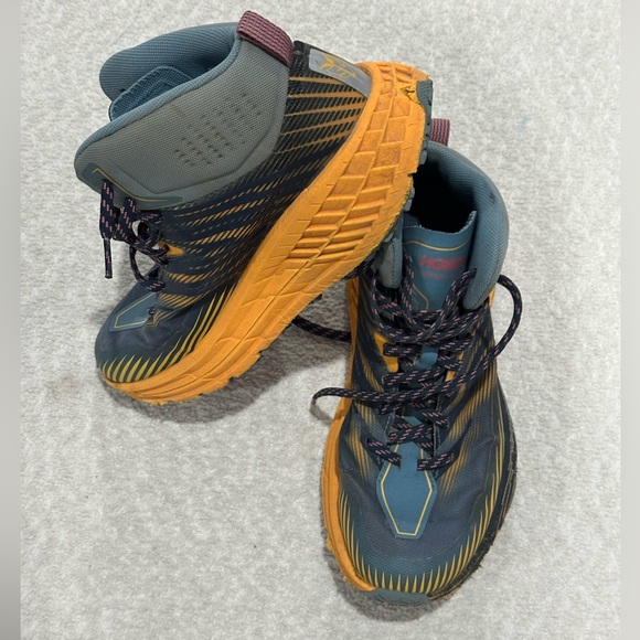 HOKA Speedgoat mid 2 GTX Women’s Size 8 - Picture 3 of 8